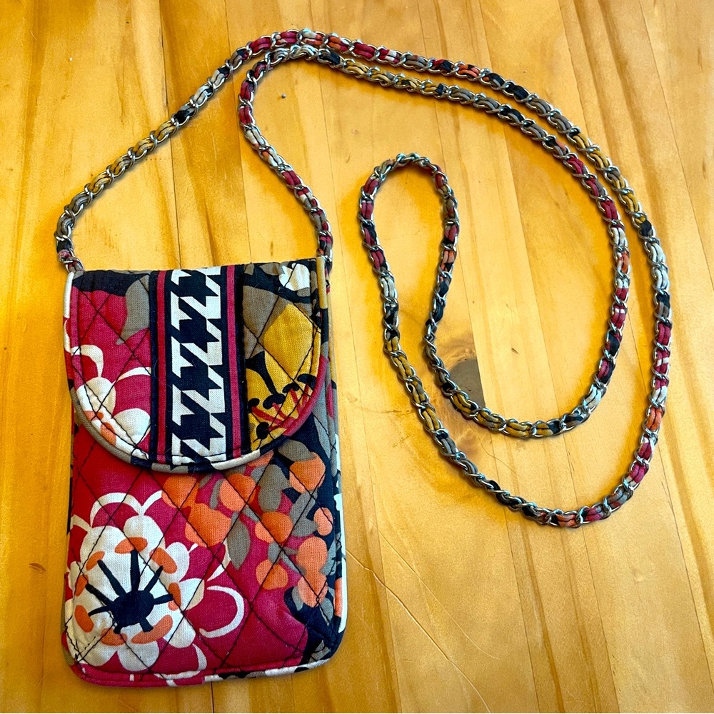 Vera Bradley crossbody small bag / phone holder.